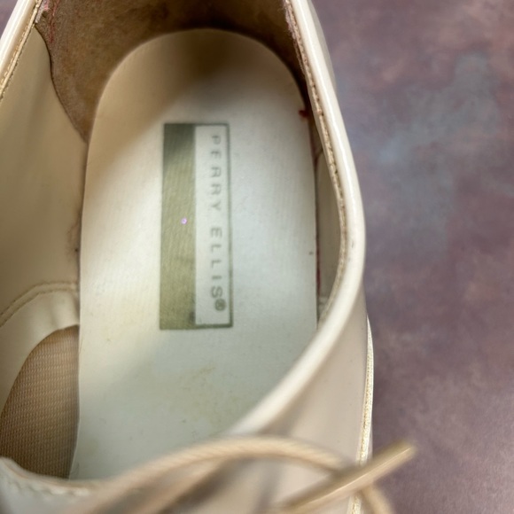Vintage Perry Ellis Oxfords - Picture 3 of 5